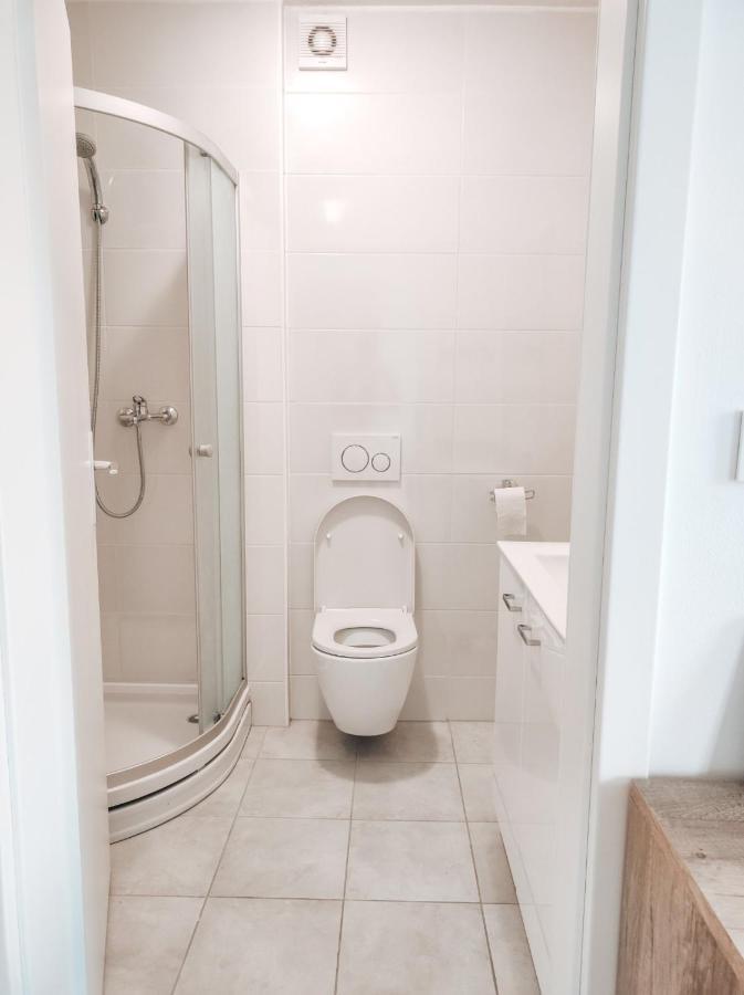 Studio Apartment Sanya Laibach Exterior foto
